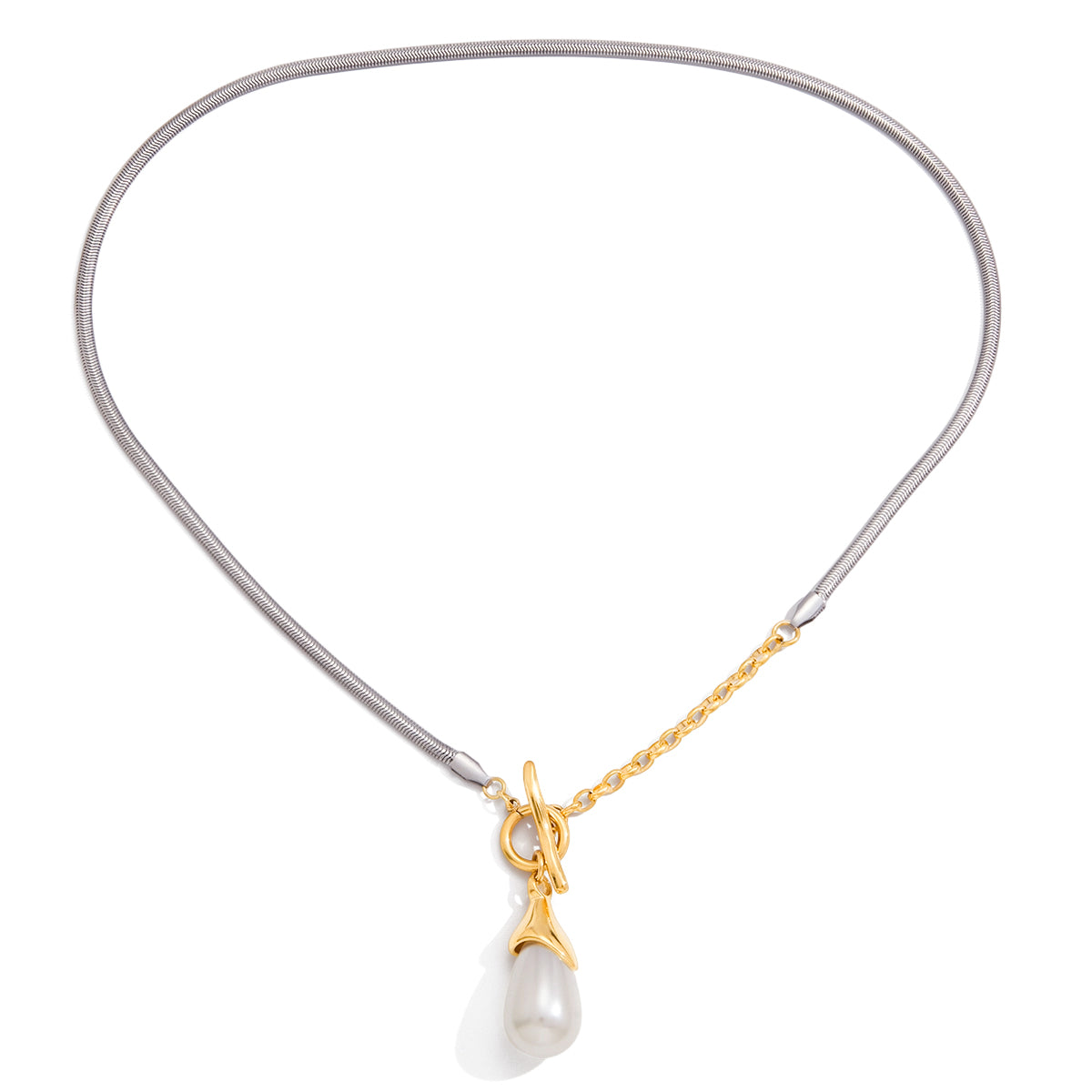 Collier de perles pendantes