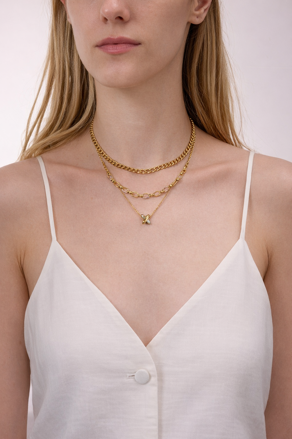 Point x necklace