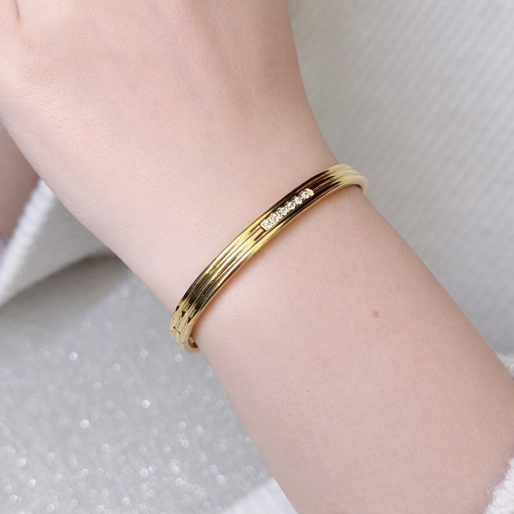 Intent Line bracelet