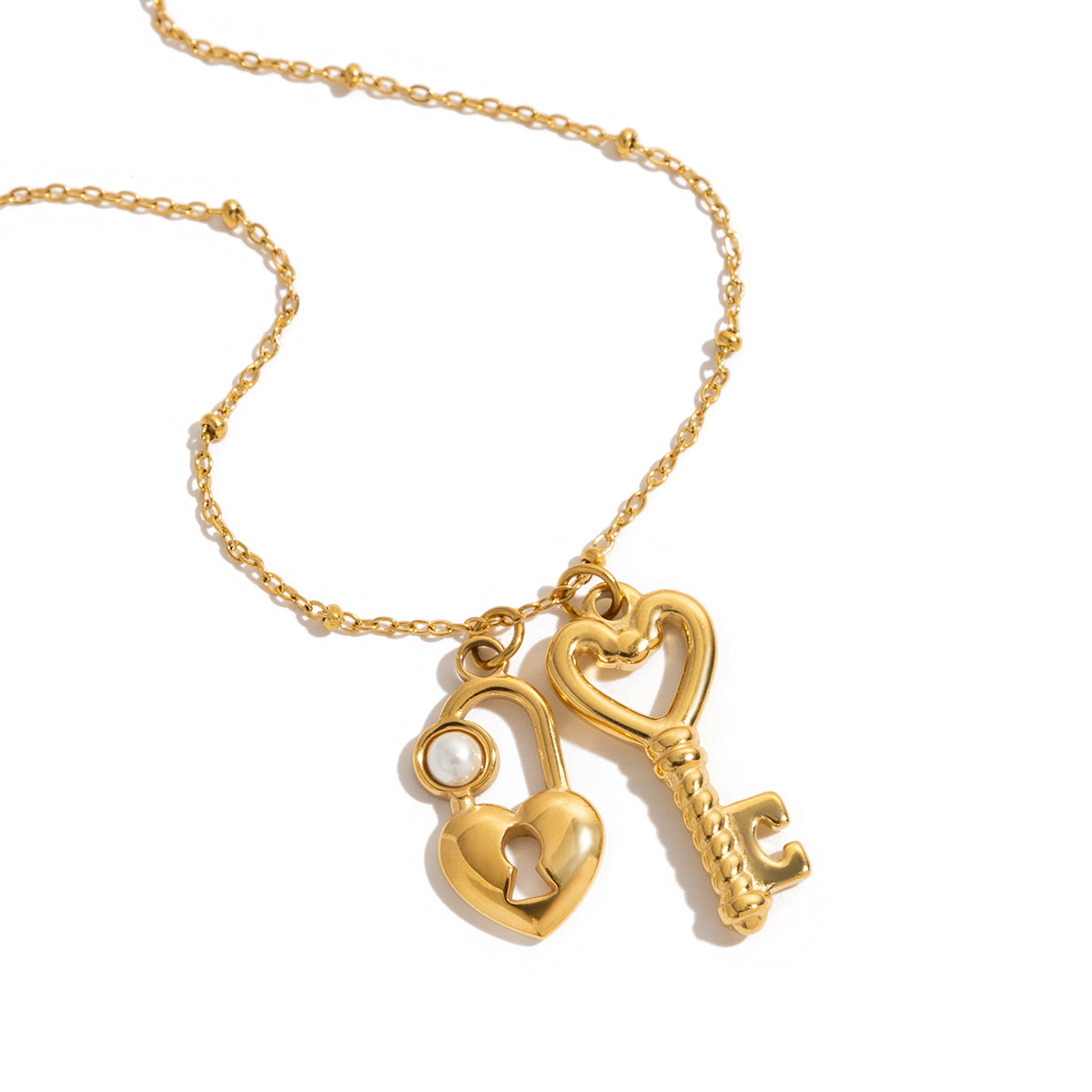 Collier avec cadenas de Cupidon