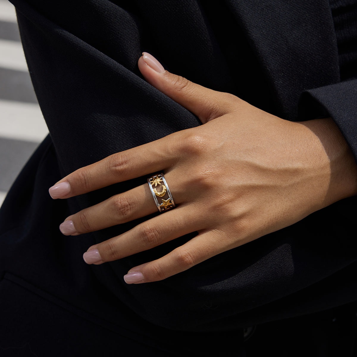 Bague à crête stellaire
