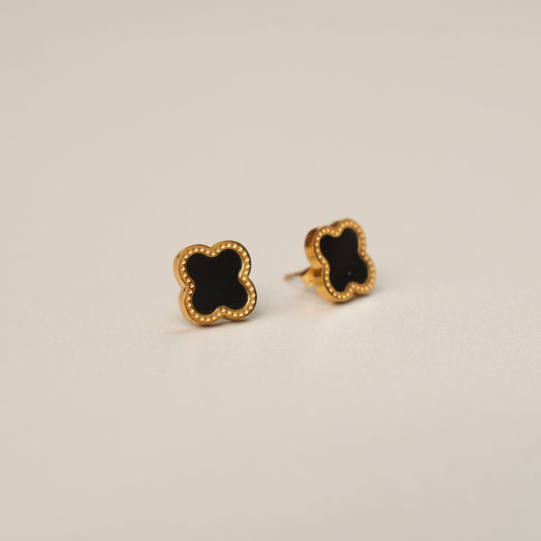 Béono Stud Earrings