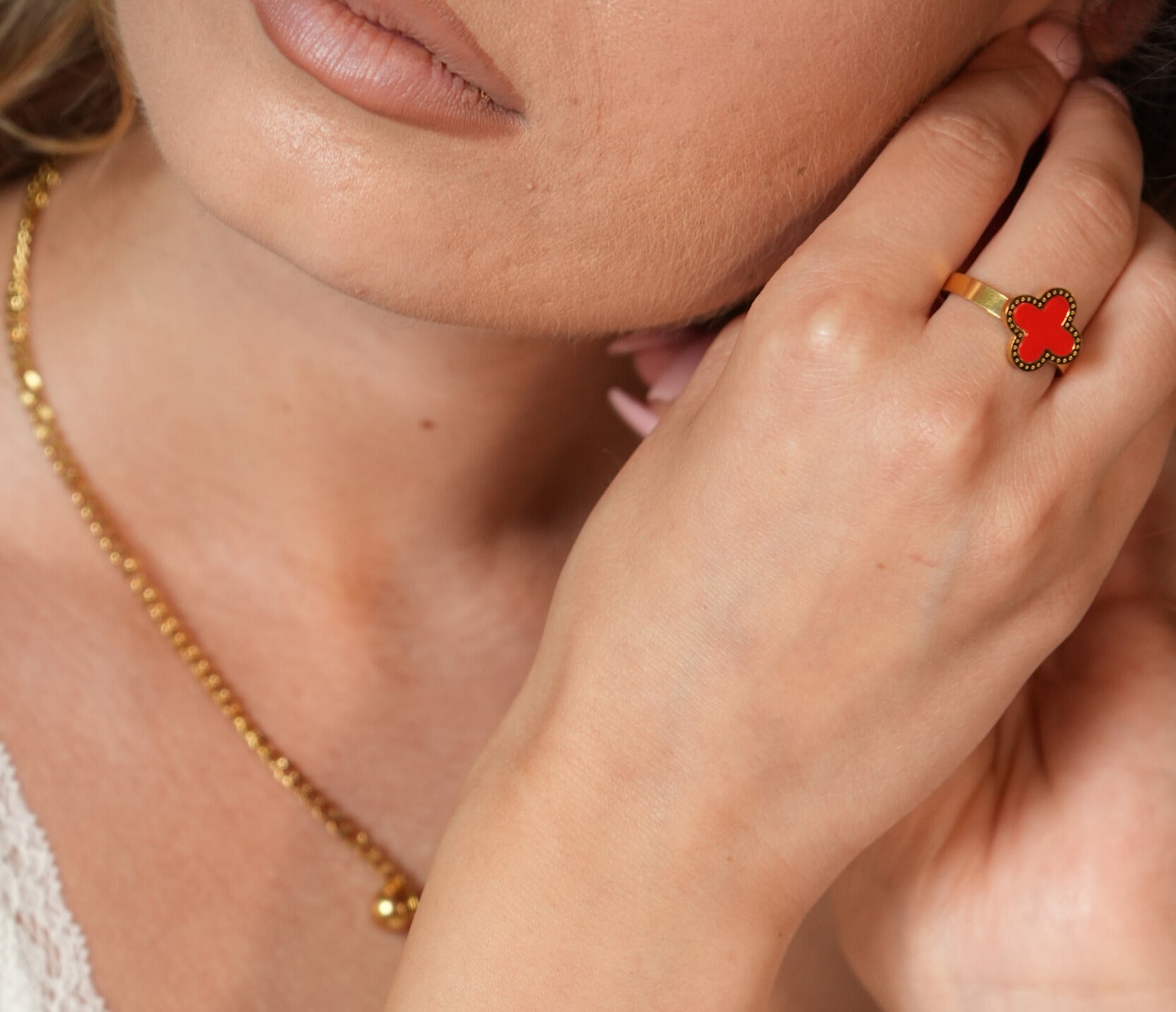 Clover Ring